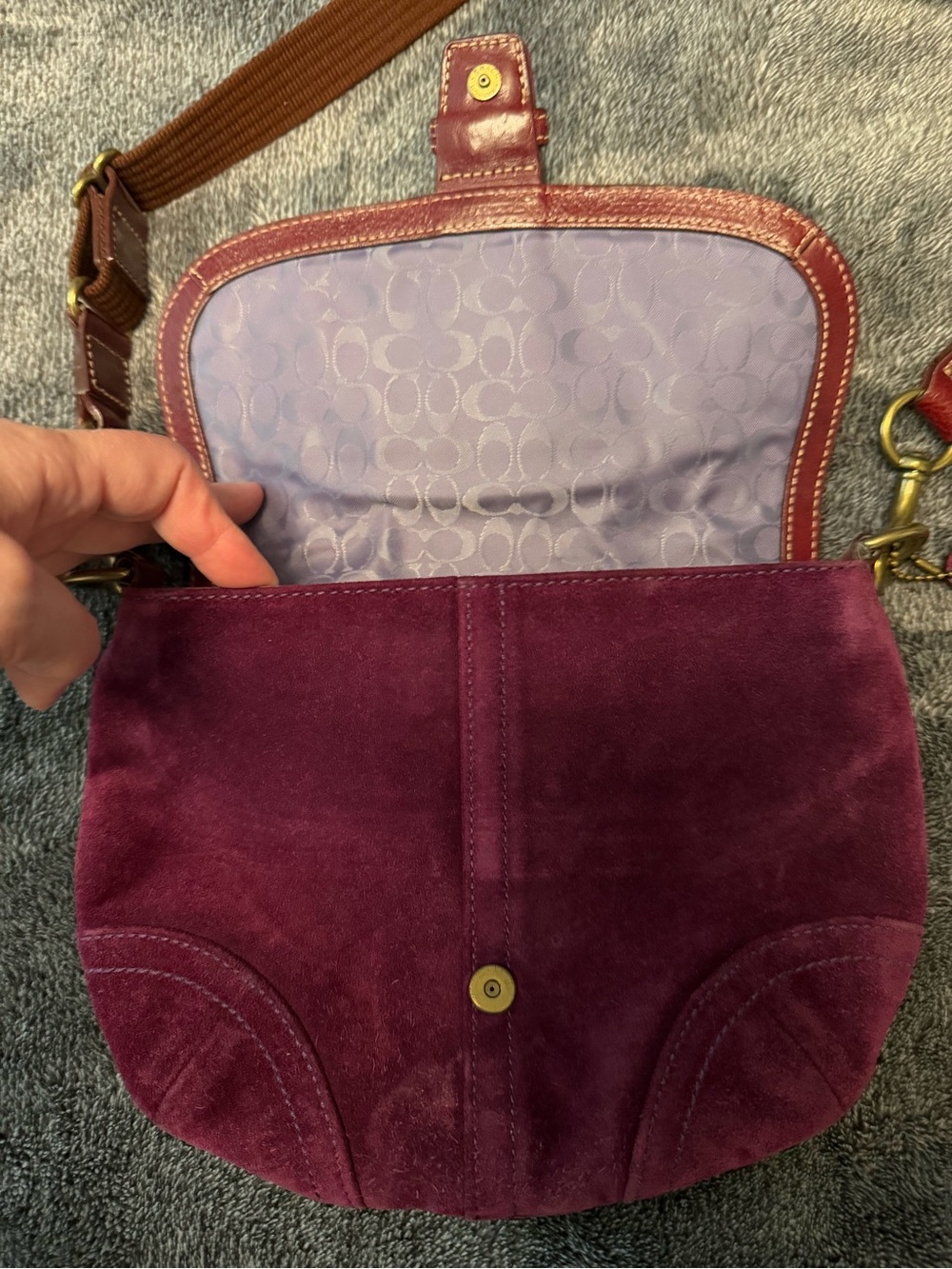 VINTAGE COACH suede crossbody bag - Picture 4 of 12